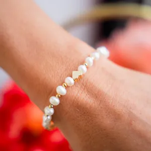 ADORE - 18k Gold and Pearl Accent Bracelet with Heart Charm