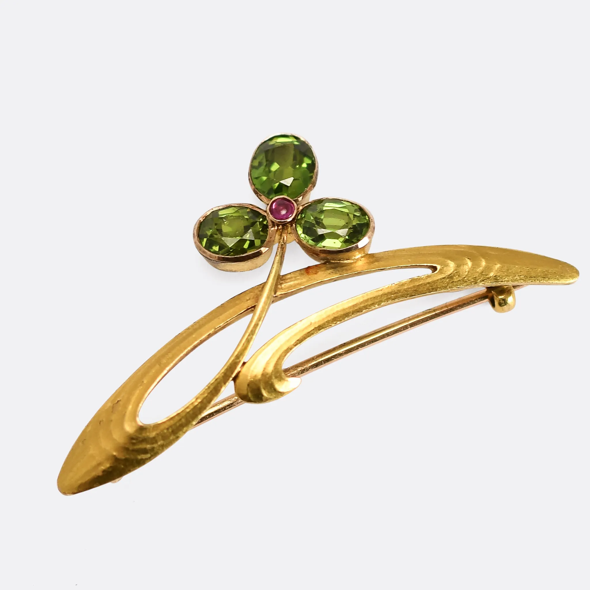 Art Nouveau Demantoid Garnet Clover Brooch