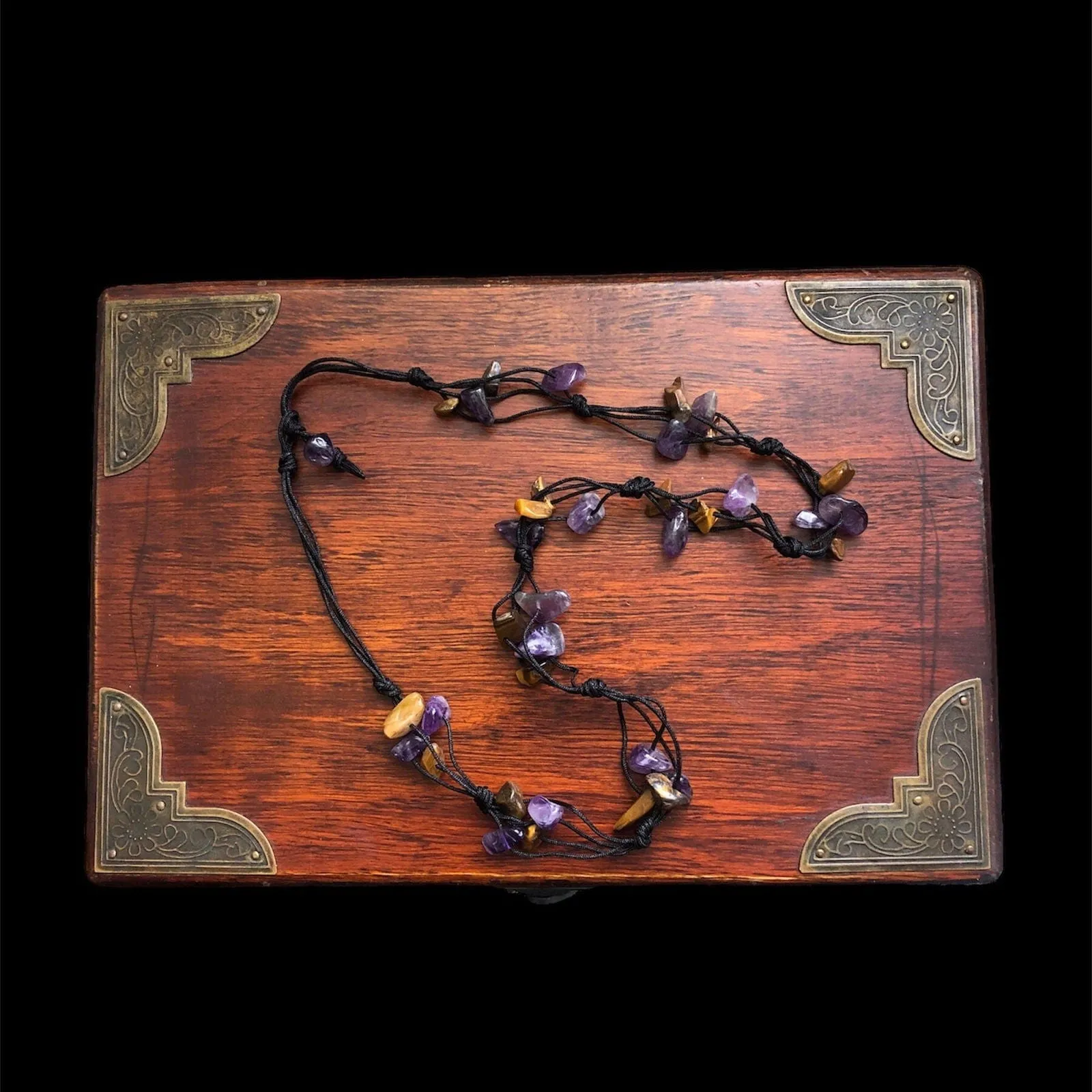 Beaded Necklace with Amethyst and Tiger Eye Chips