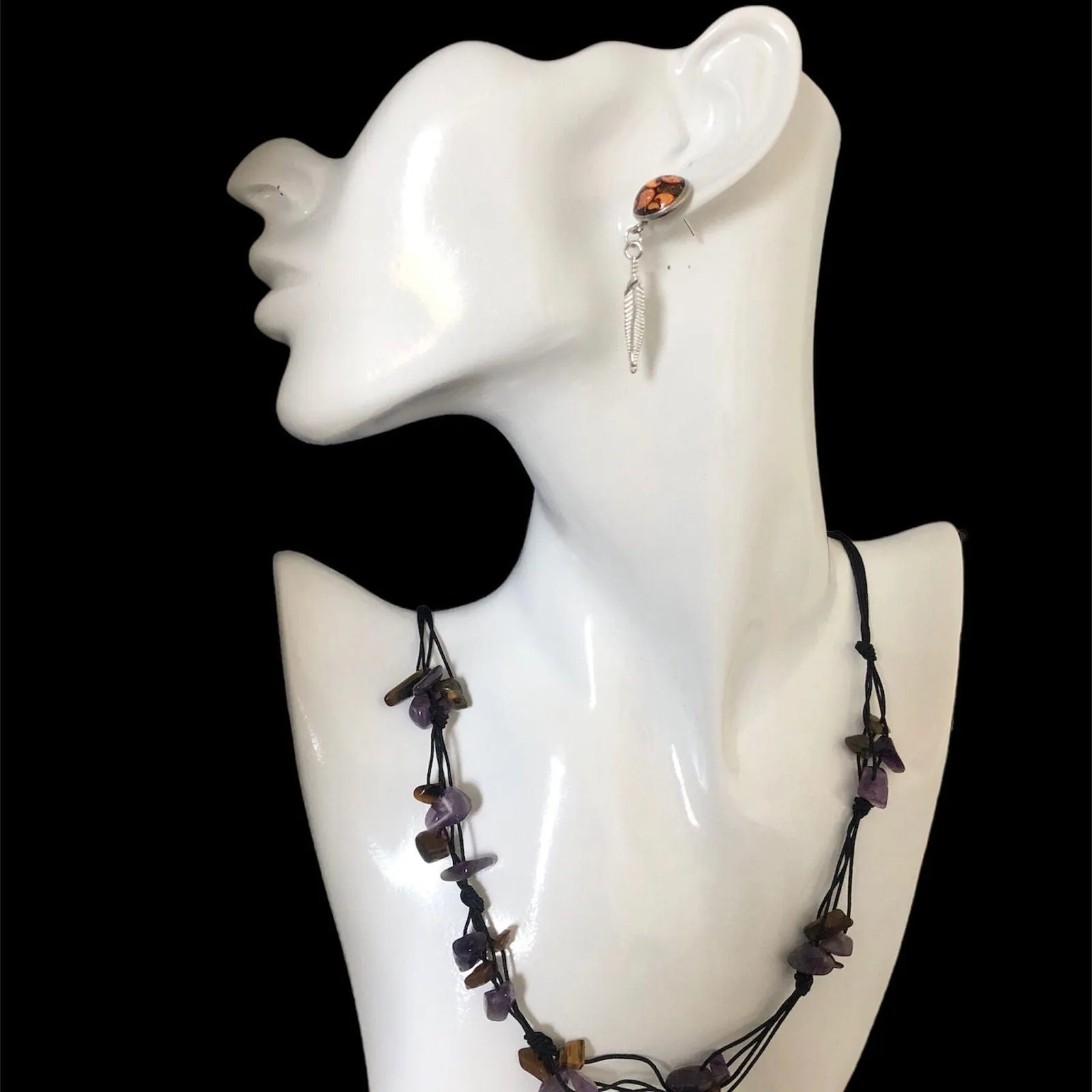 Beaded Necklace with Amethyst and Tiger Eye Chips