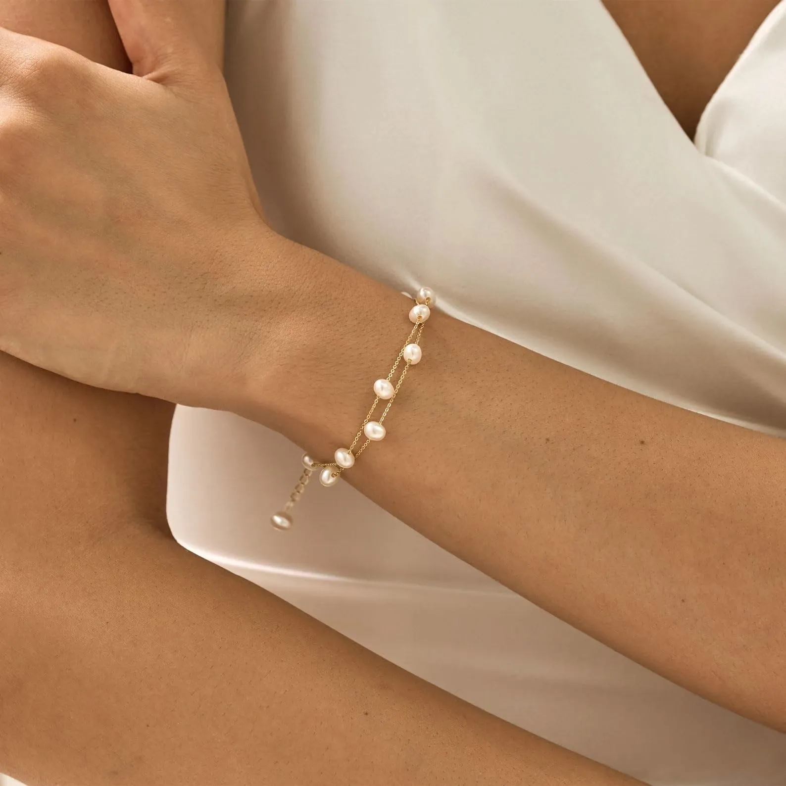 BERISO Gold Pearl Bracelets for Women,14K Gold Plated Bracelets Dainty Pearls Beaded Chain Heart Pearl Bracelets Jewelry