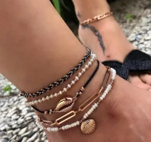 Boho Gold Shell Cowrie Anklet Set for Women Black Weaving White Pearl Charms Beaded Anklet Foot Chain Jewelry