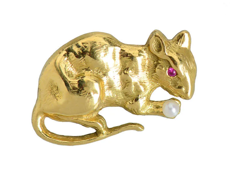 Charming Antique Mouse Brooch in Gold