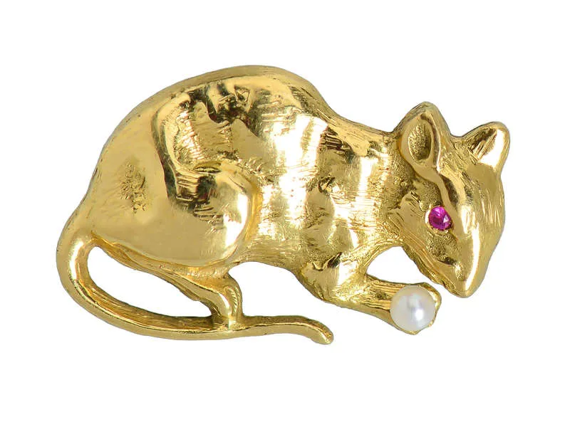 Charming Antique Mouse Brooch in Gold