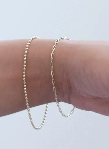 Dainty Gold Ball Bracelet