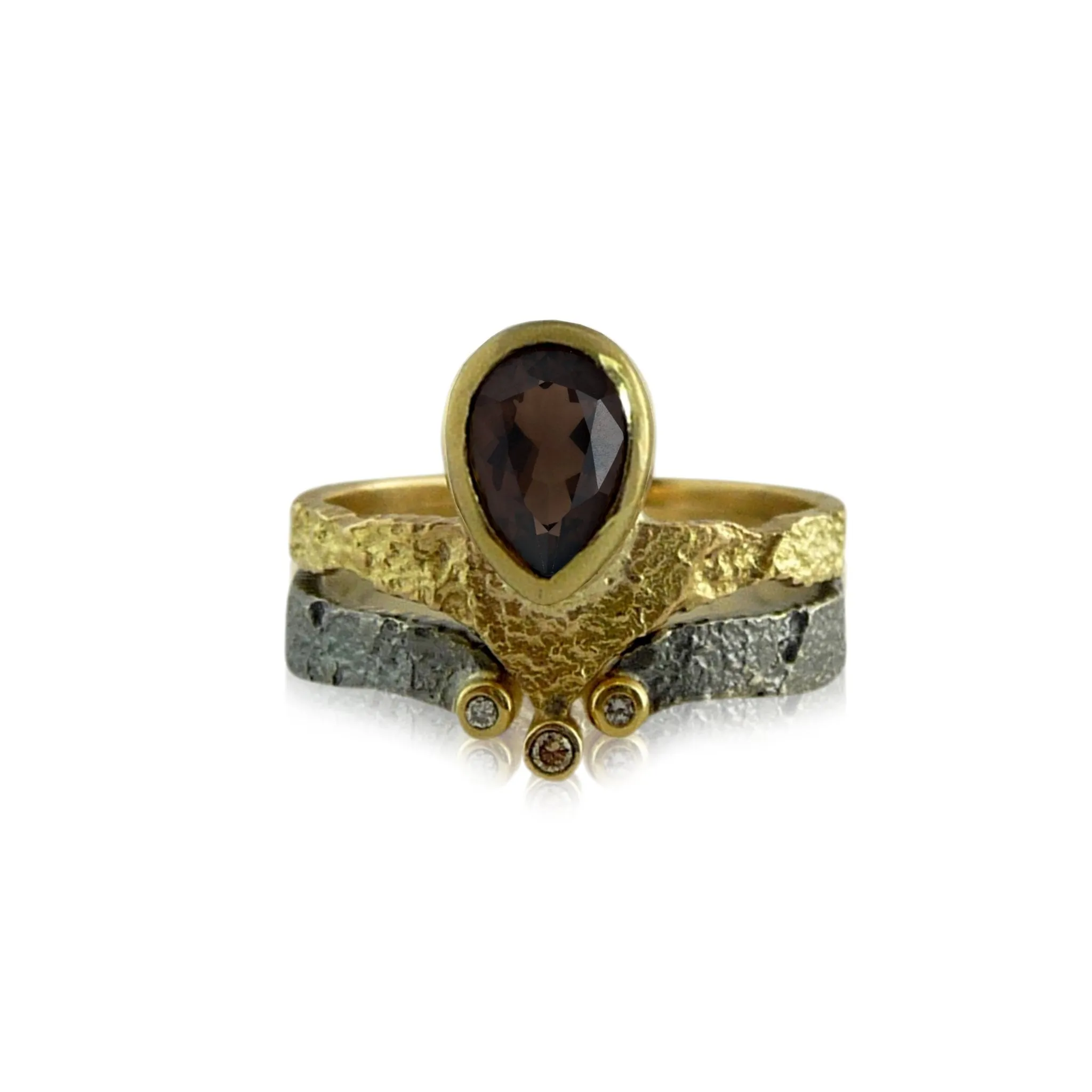 Droplet Solitaire Gold Ring