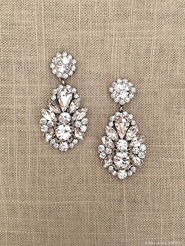 EA253 Silver Rhinestone Earrings