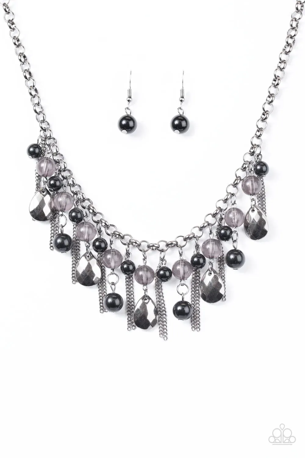 Paparazzi Necklace ~ Here Comes The Storm - Black