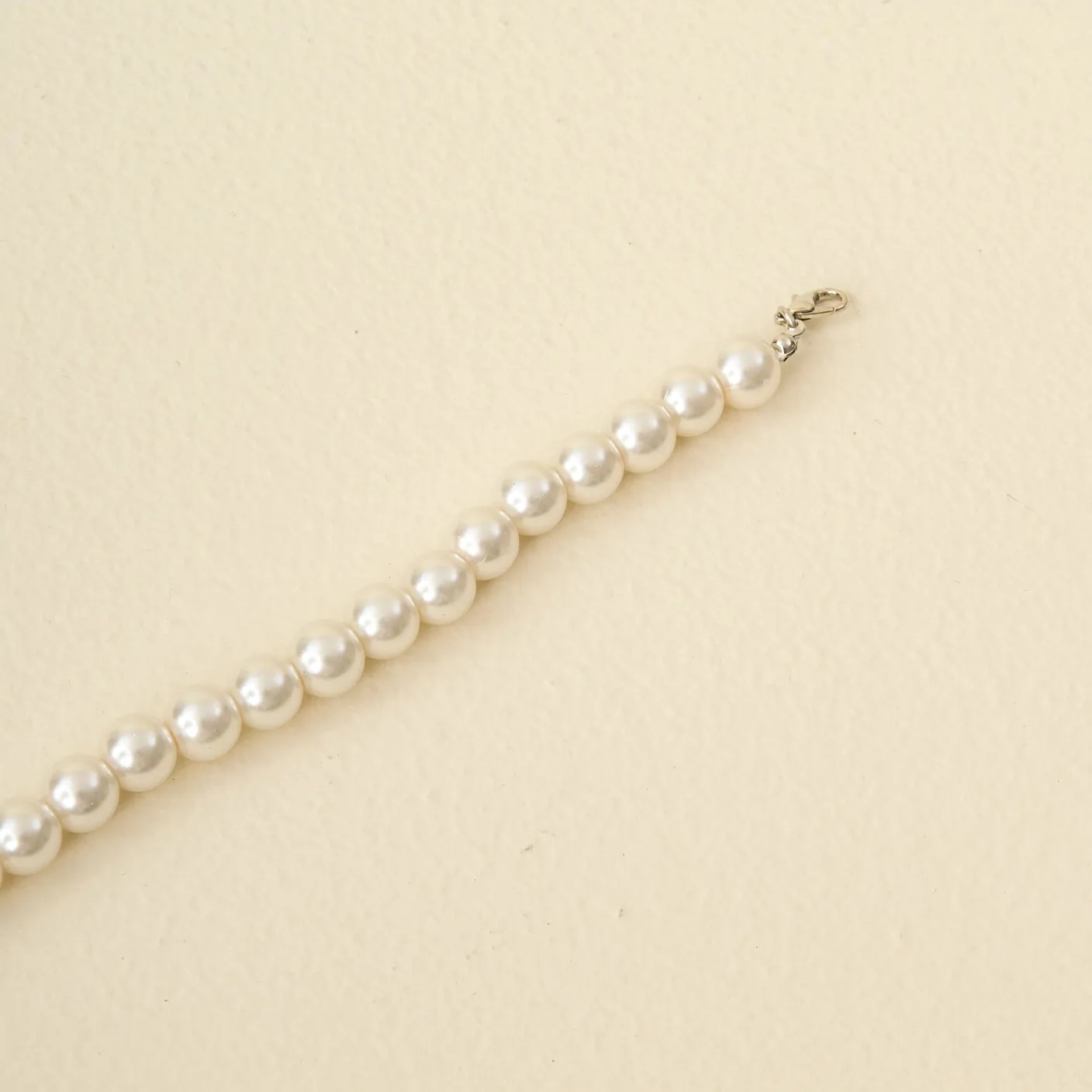 Pearl Trucker Hat Chain