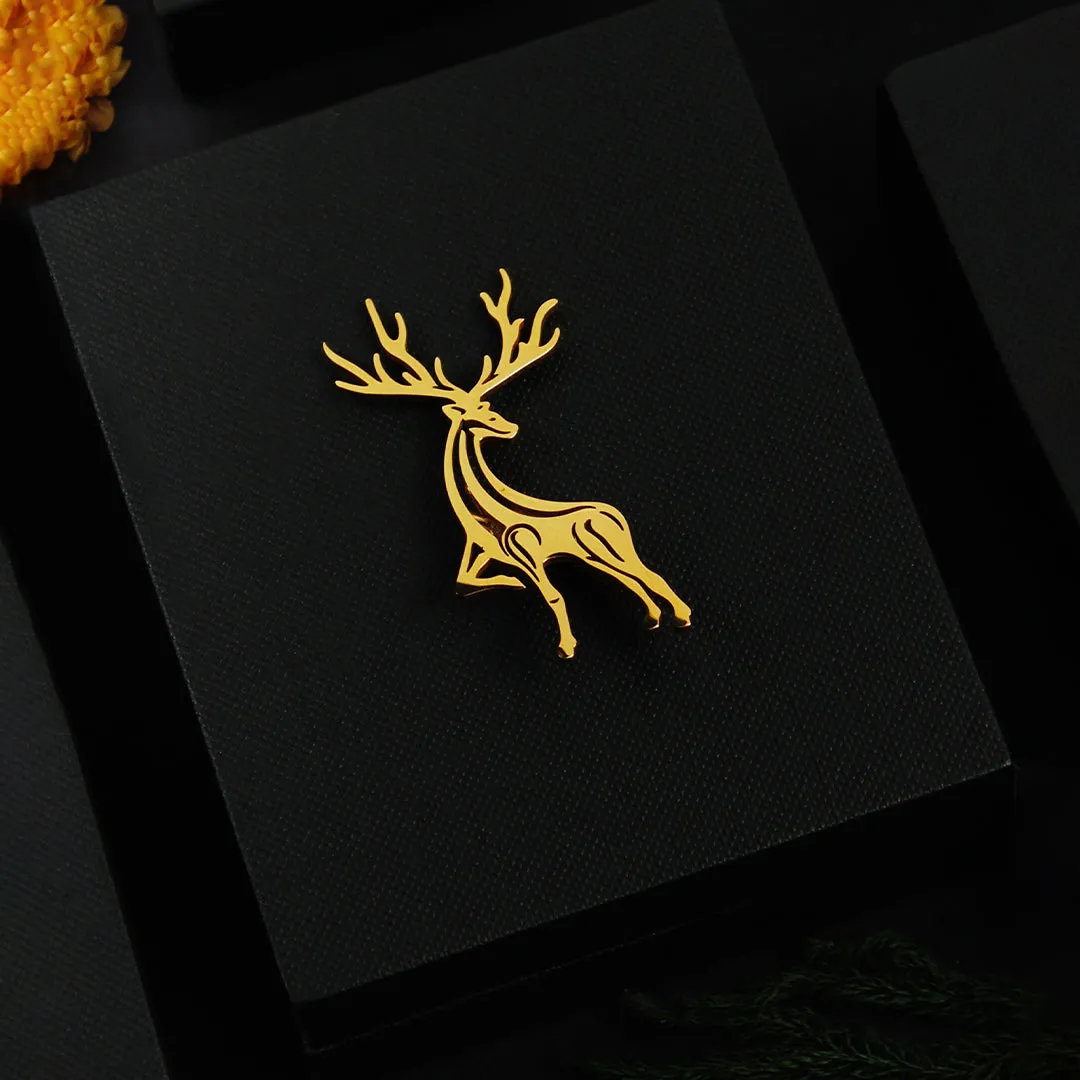 Peluche Snowbound Stag Golden Stainless Steel Lapel Pin for Men