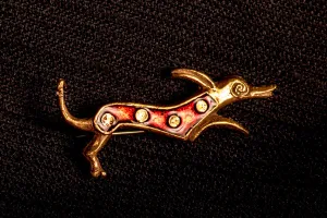 Roman Dog Brooch - Y-18