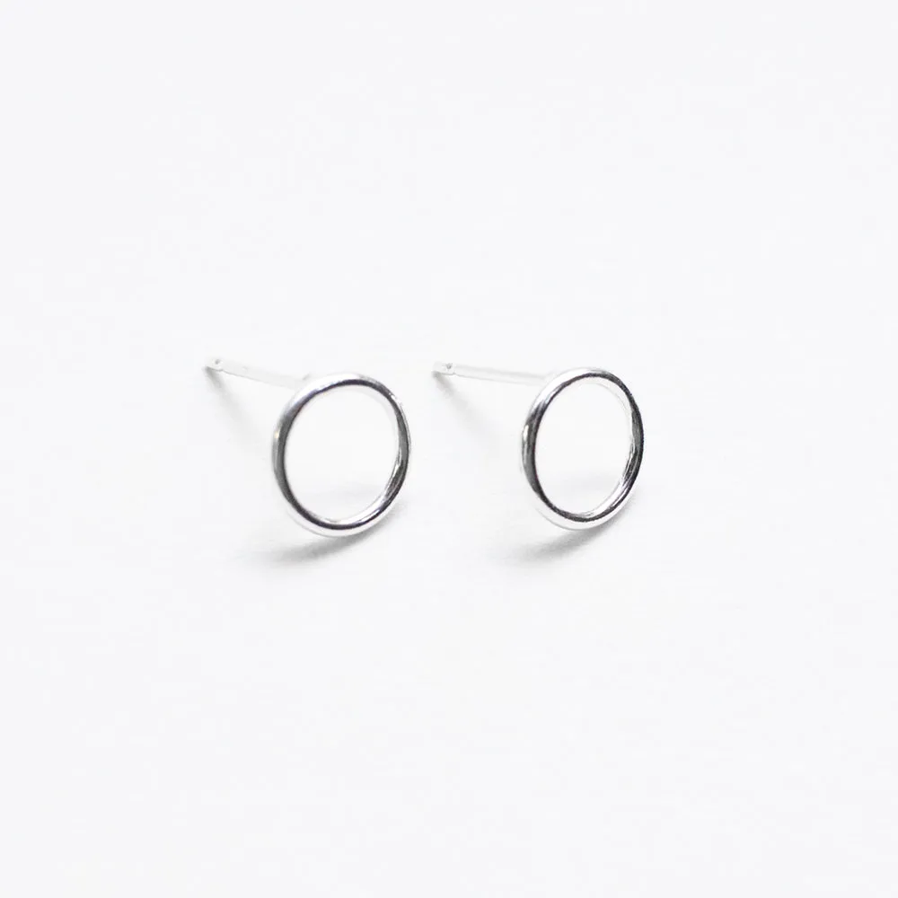 Small Silver Wire Circle Studs